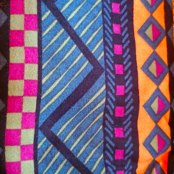 5 pk. TC LULAROE LEGGINGS - Picture 5 of 8